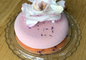 Tort dysk różowy_Kwiatek wanilii (Kopiowanie)
